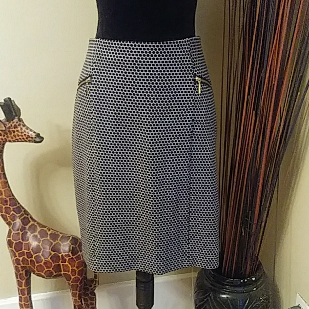 Alfani Blk/Wht Pencil skirt Sz16